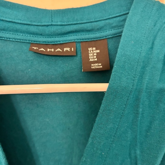 Tahari Green Cap Sleeve Blouse with Mandarin Collar - Picture 2 of 2